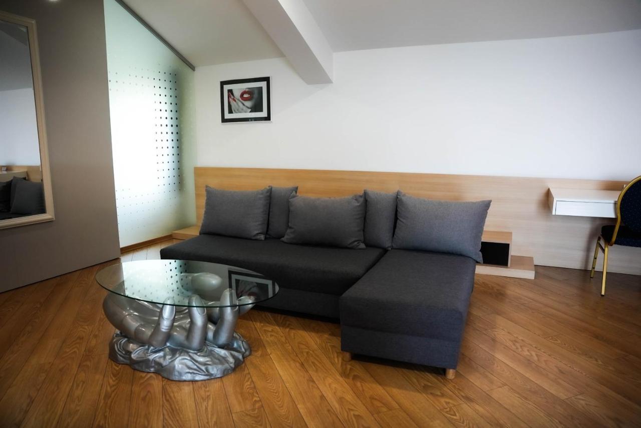 Aparthotel Panoramis Residence Oradea Εξωτερικό φωτογραφία