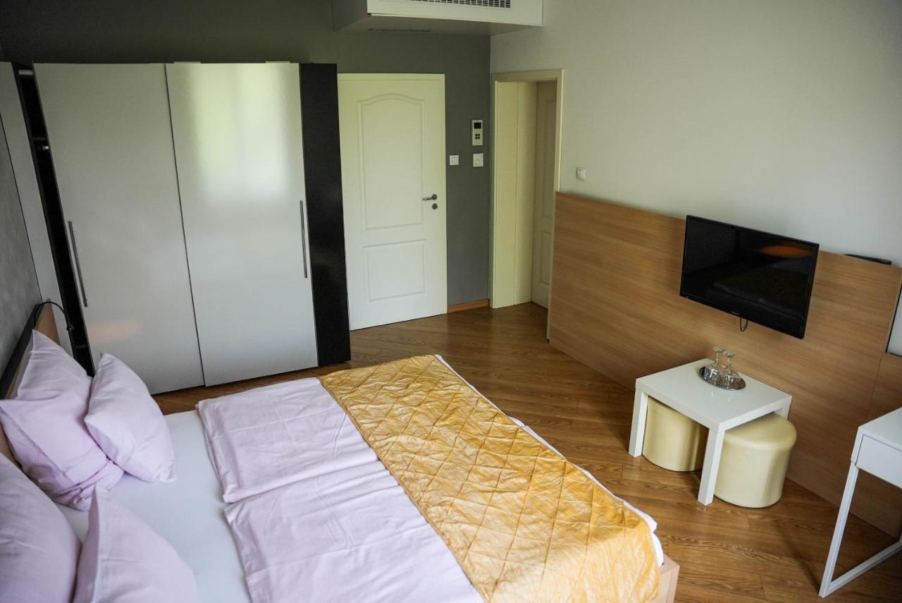 Aparthotel Panoramis Residence Oradea Εξωτερικό φωτογραφία