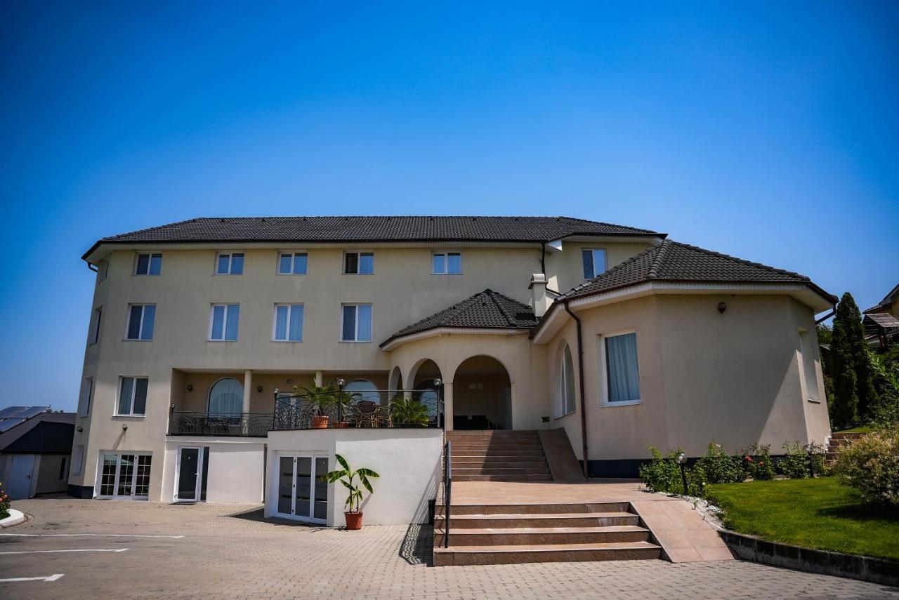Aparthotel Panoramis Residence Oradea Εξωτερικό φωτογραφία