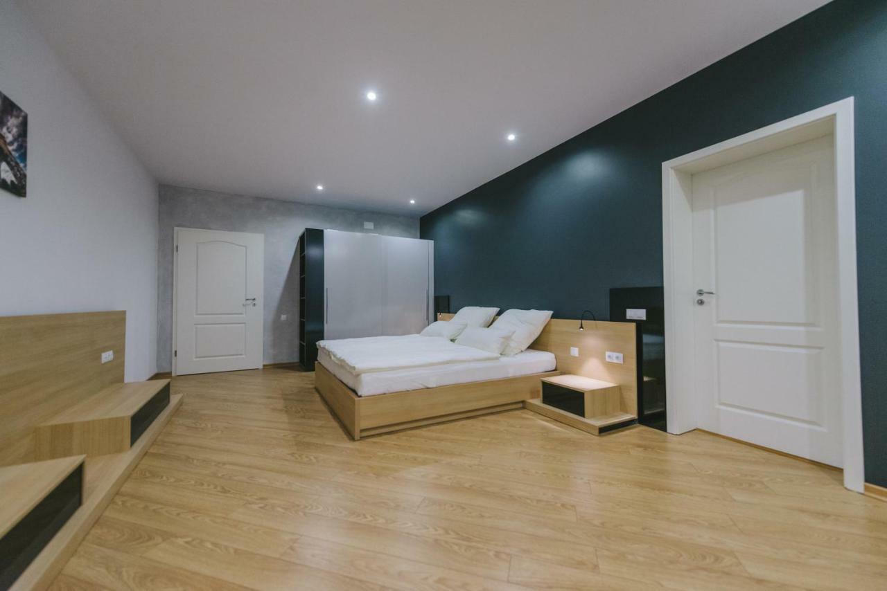 Aparthotel Panoramis Residence Oradea Εξωτερικό φωτογραφία